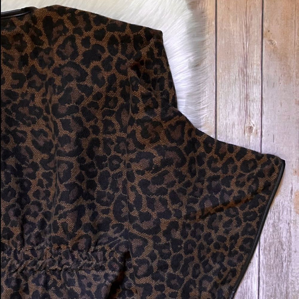 Cejon Women’s Leopard Print Tie Front Poncho With Faux-Leather Trim - Picture 9 of 9